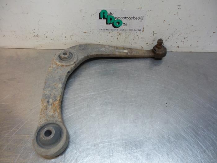Bras de suspension avant droit d'un Peugeot 206, -, 3 mois de garantie, Utilisé, -