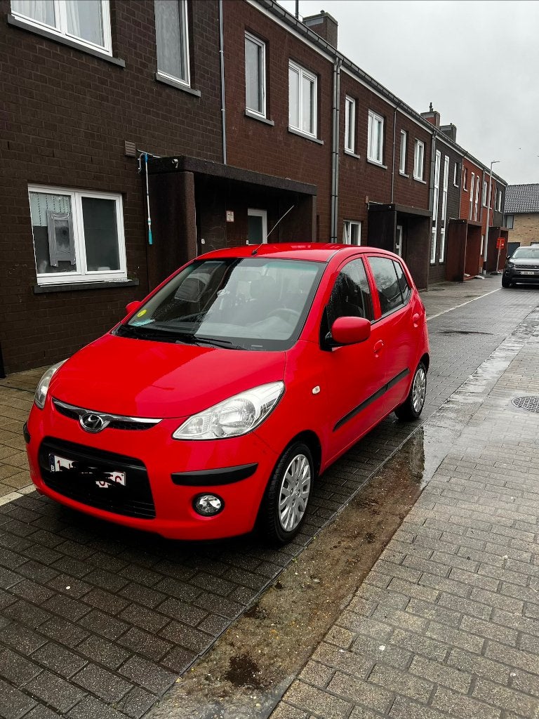 Hyundai i10 1.1 138 000km 2010, Autos, Rouge, Achat, Boîte manuelle, Noir