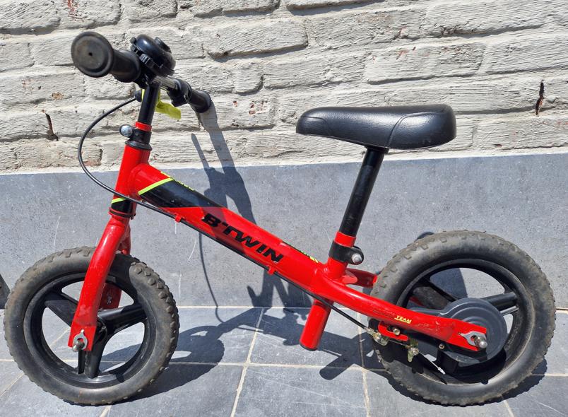 Loopfiets B'TWIN KIDS'10" mountain balancebike runride 520, Fietsen en Brommers, Fietsen | Kinderfietsjes, Gebruikt, Minder dan 16 inch