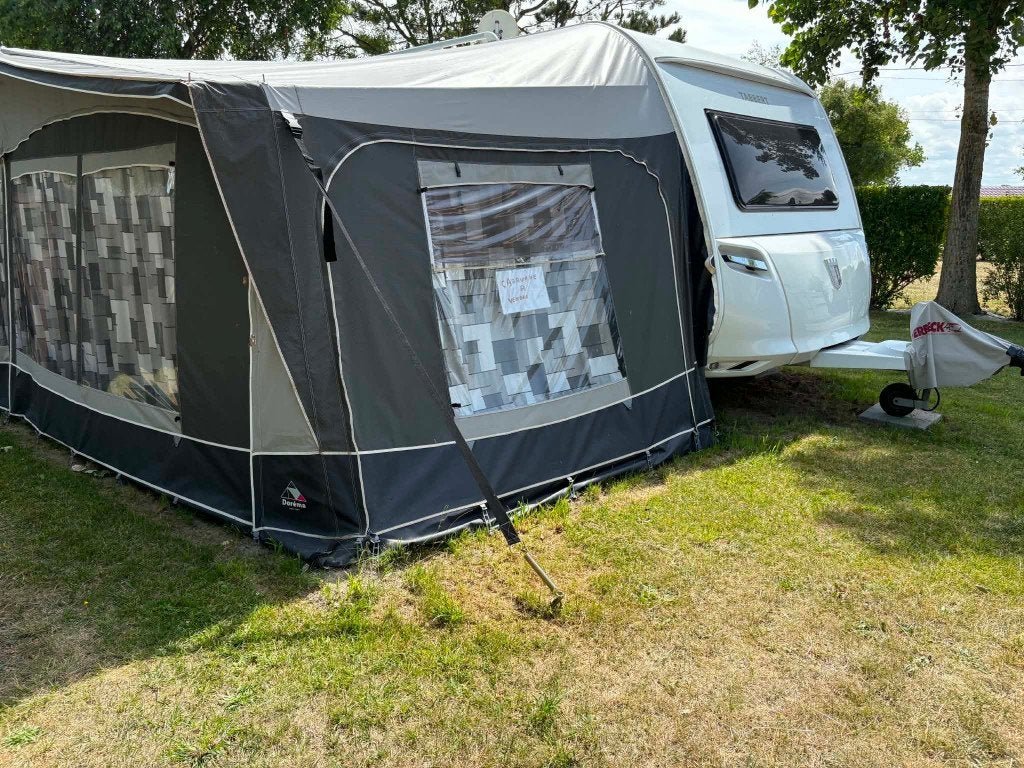 Caravane Tabbert bellini 2016, Caravanes & Camping, Caravanes, Particulier, jusqu'à 2, 1000 - 1250 kg, Banquette en rond, Tabbert