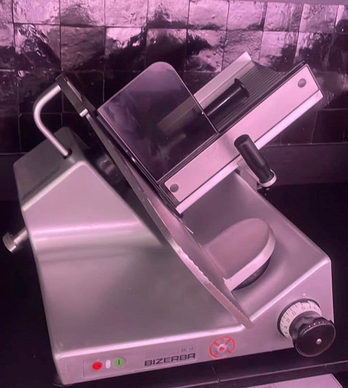 Bizerba se 12 snijmachine, Ophalen