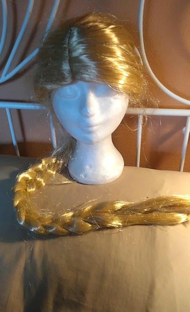 pruik lange blonde vlecht, Ophalen of Verzenden