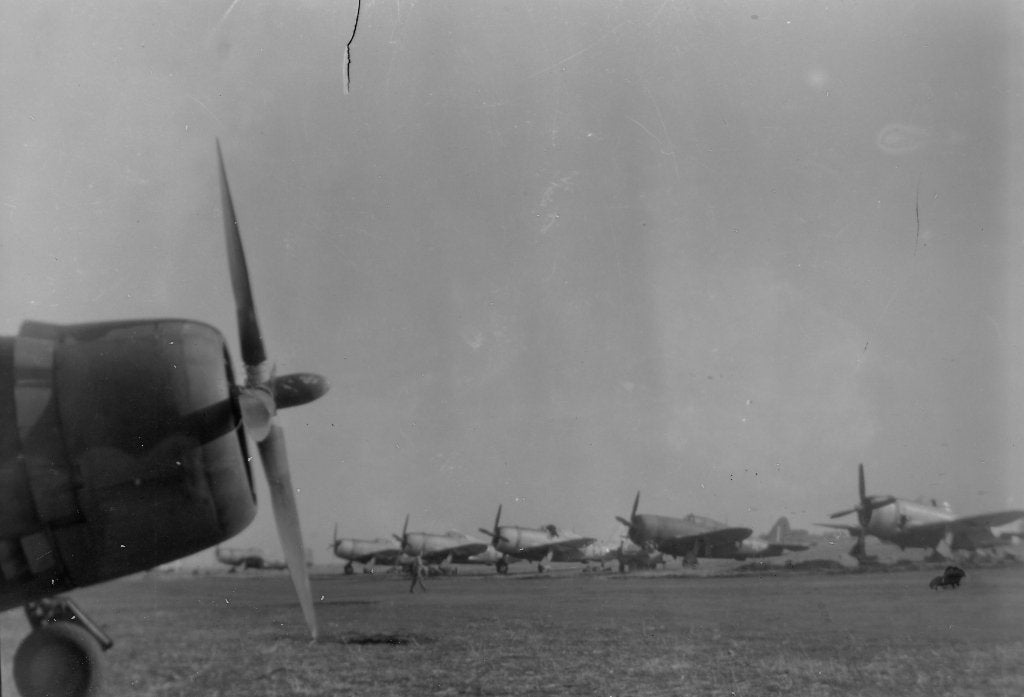 repro-foto - vliegtuig Republic P-47 Thunderbolt - WO2, Verzamelen, Militaria | Tweede Wereldoorlog, Verzenden, Luchtmacht, Foto of Poster