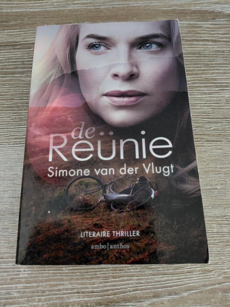 Simone van der Vlugt - De reünie, Boeken, Ophalen of Verzenden, Simone van der Vlugt