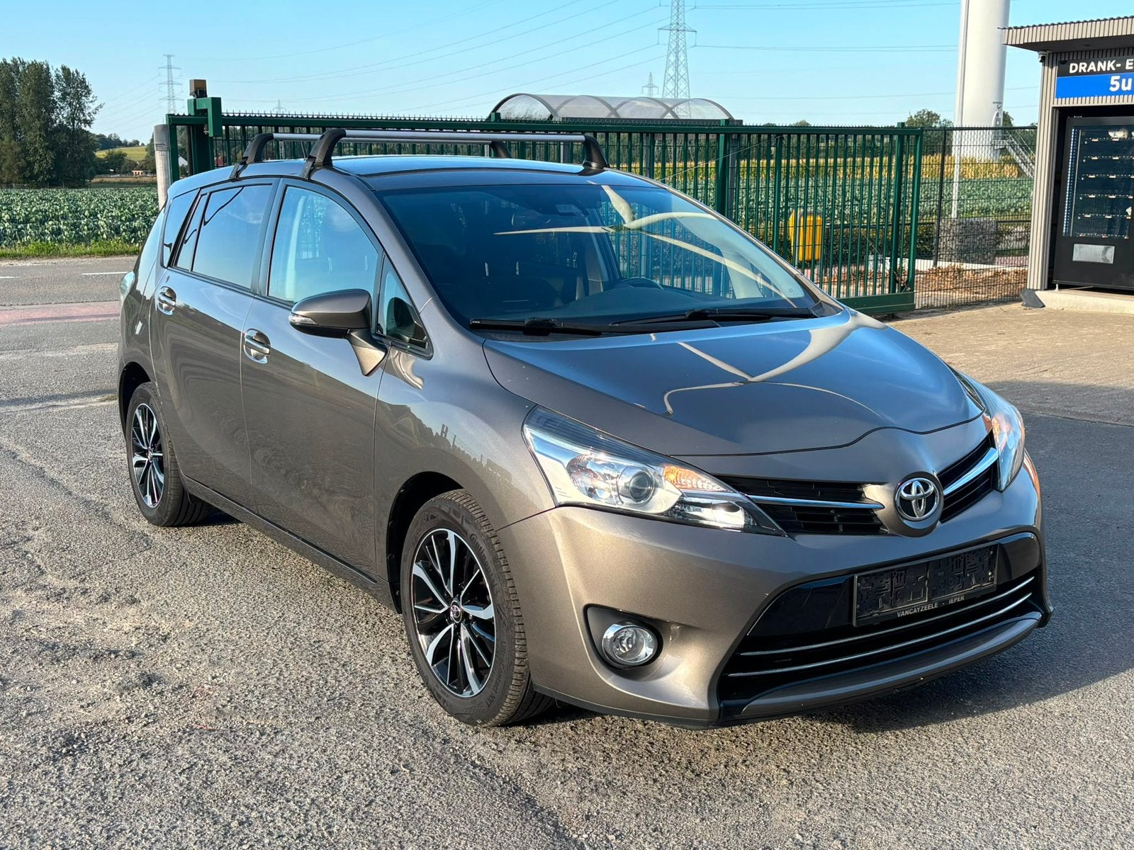 Toyota Verso 1.8 essence boîte automatique gps airco, Argent ou Gris, Achat, Euro 6, Entreprise