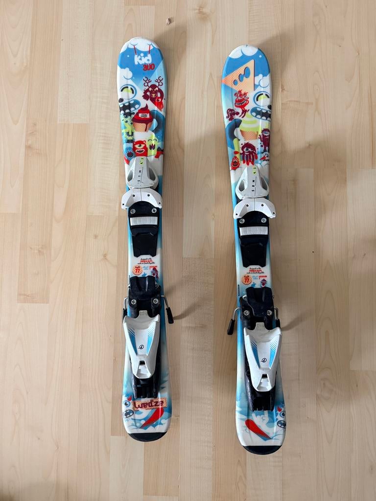 Skis pour enfants Wedze Kid 300 77 cm — avec fixations, Sports & Fitness, Ski & Ski de fond, Comme neuf, Skis, Autres marques