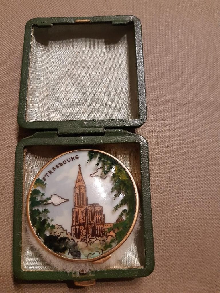 Ancien poudrier souvenir de Strasbourg - marque Sabor, Collections, Collections Autre, Enlèvement ou Envoi