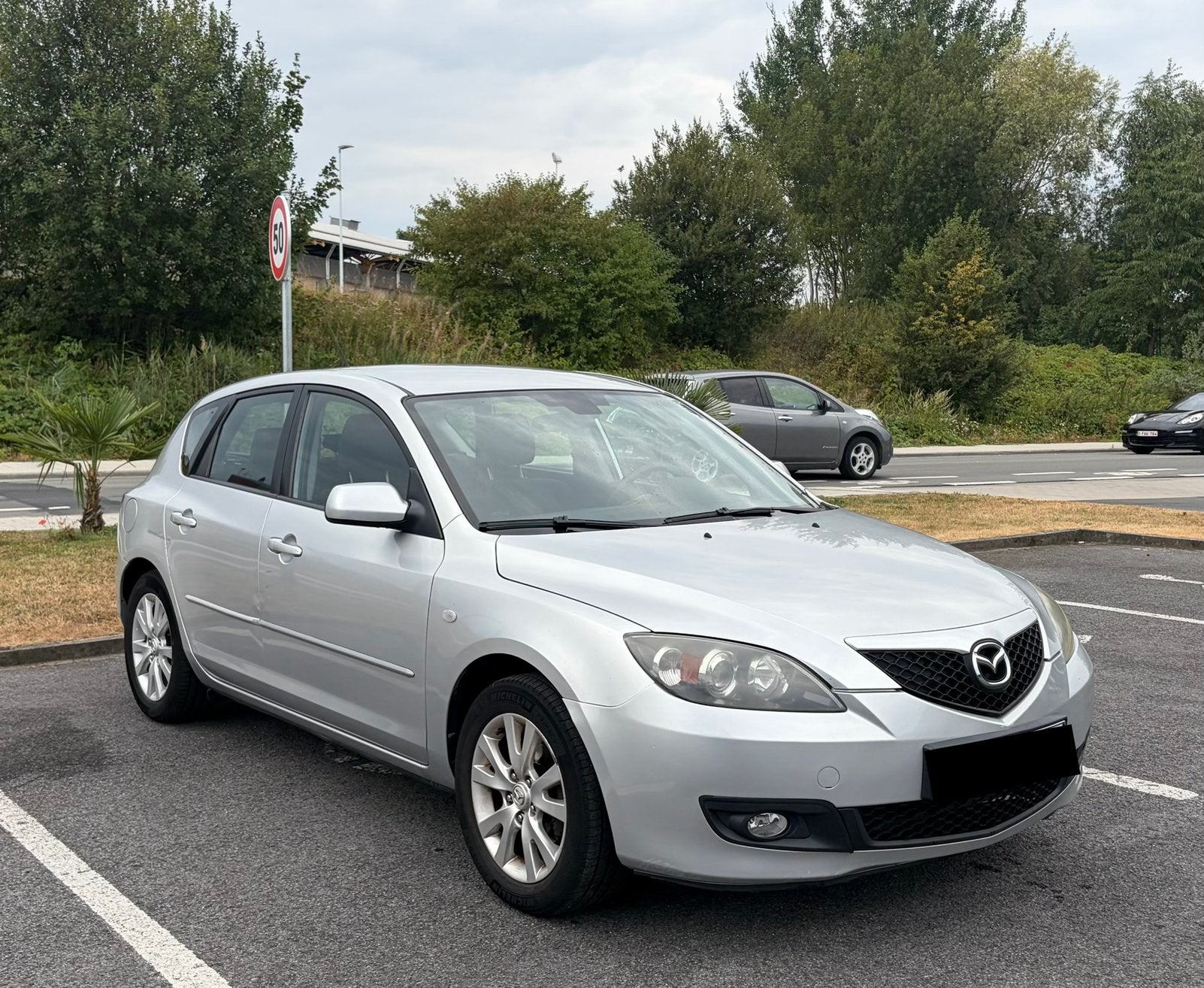 Mazda 3 1.6 Essence Automatique, Autos, Argent ou Gris, Achat, 1200 kg, 5 portes