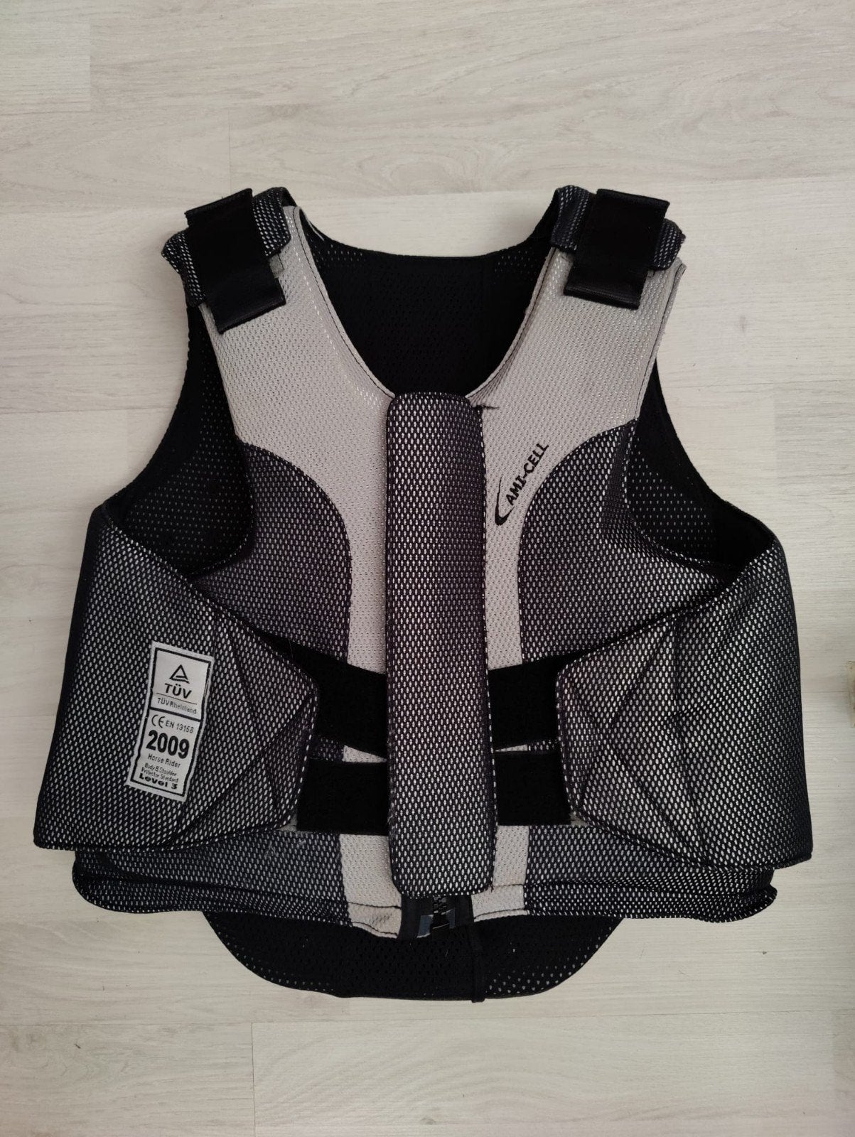 Lamicel Air System bodyprotector children maat L, Animaux & Accessoires, Chevaux & Poneys | Guêtres en cloche, Gilet de protection