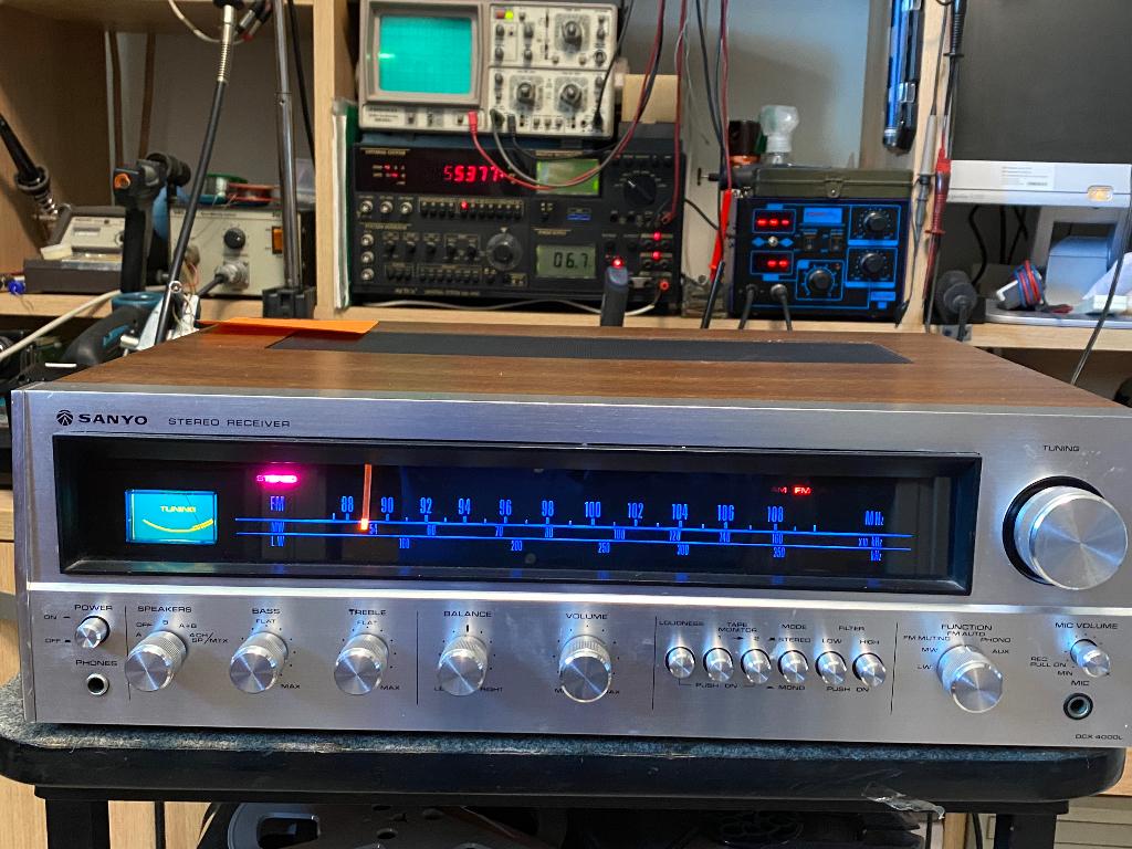 Sanyo DCX 4000L  Reciever jaren70, Ophalen, Zo goed als nieuw, Stereo, Minder dan 60 watt
