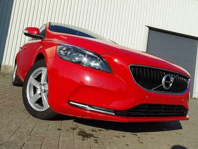 Volvo V40 2.0 D2, Autos, Rouge, Achat, 87 kW, Euro 6