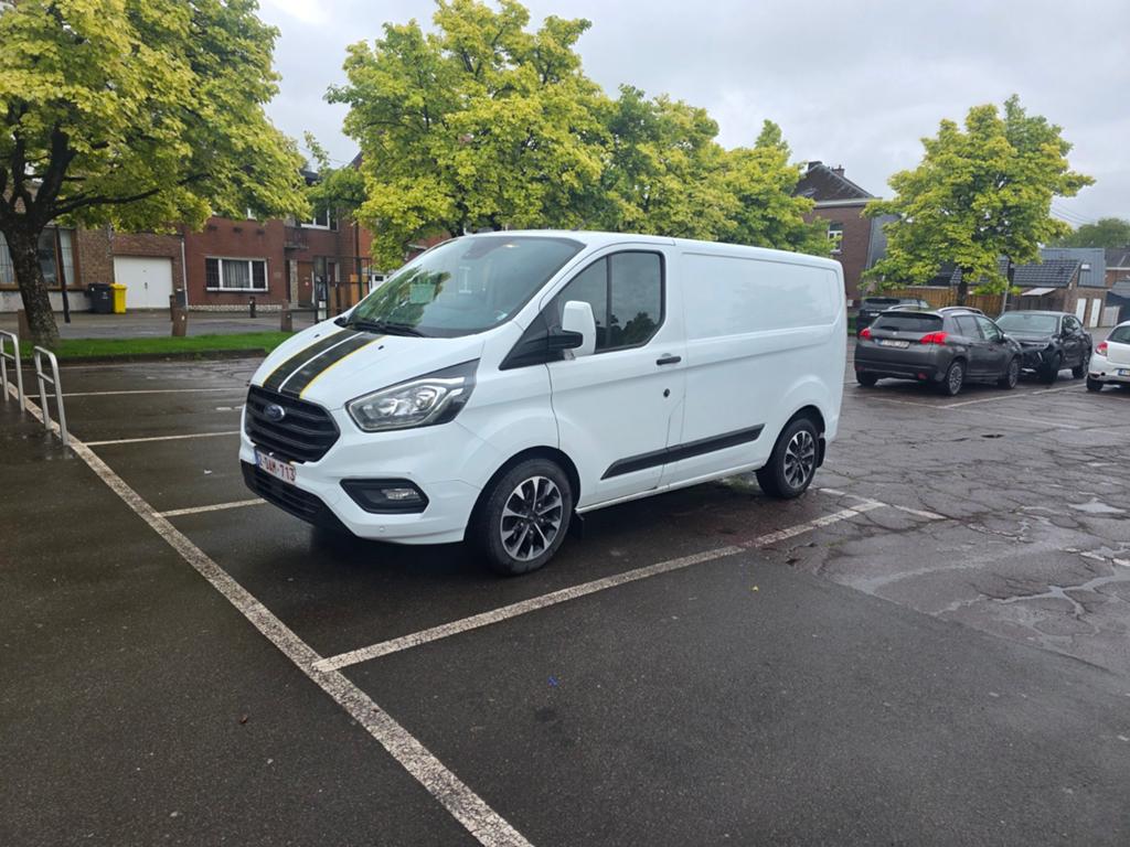 Ford Transit aangepaste auto uit 2022, Automaat, Stof, Euro 6, Wit