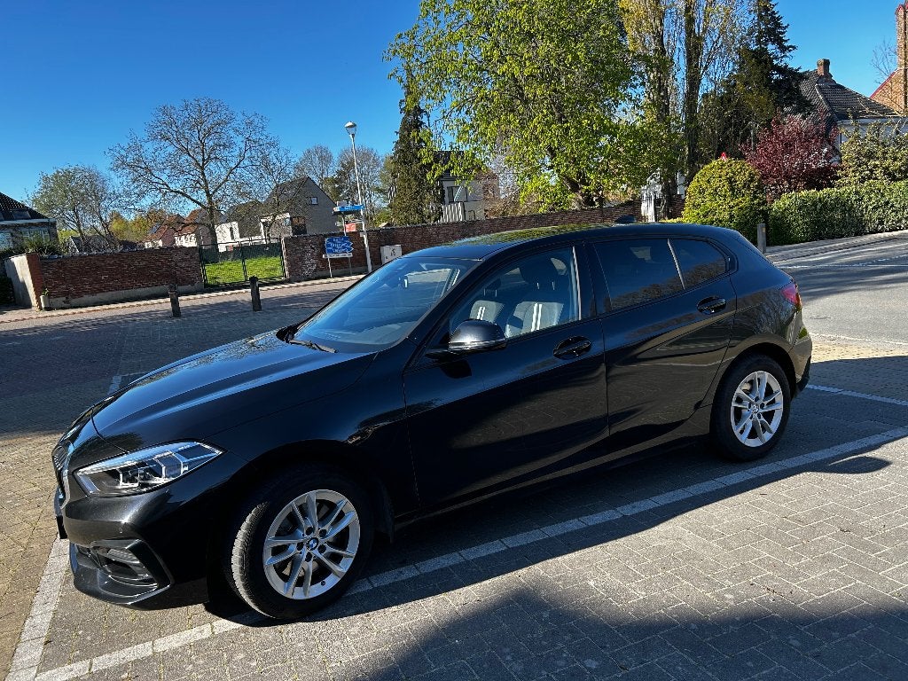 BMW 116i zwart met schuifdak_2023, Achat, Euro 6, 5 portes, Automatique