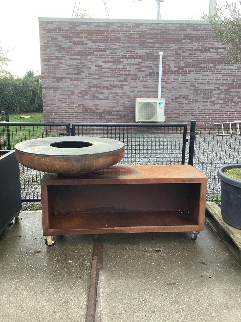 Barbecue en acier Corten, cheminée de jardin, Enlèvement, Comme neuf