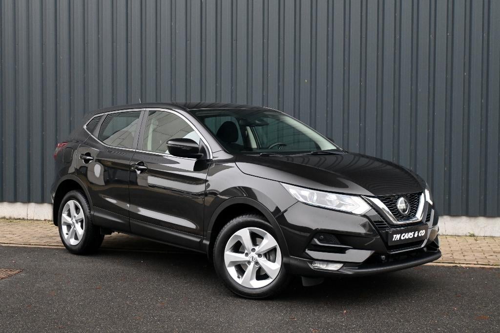Nissan Qashqai 1.3i Automaat, Trekh, Cam, Cruise, Carplay, Stof, 1800 kg, 4 cilinders, Zwart