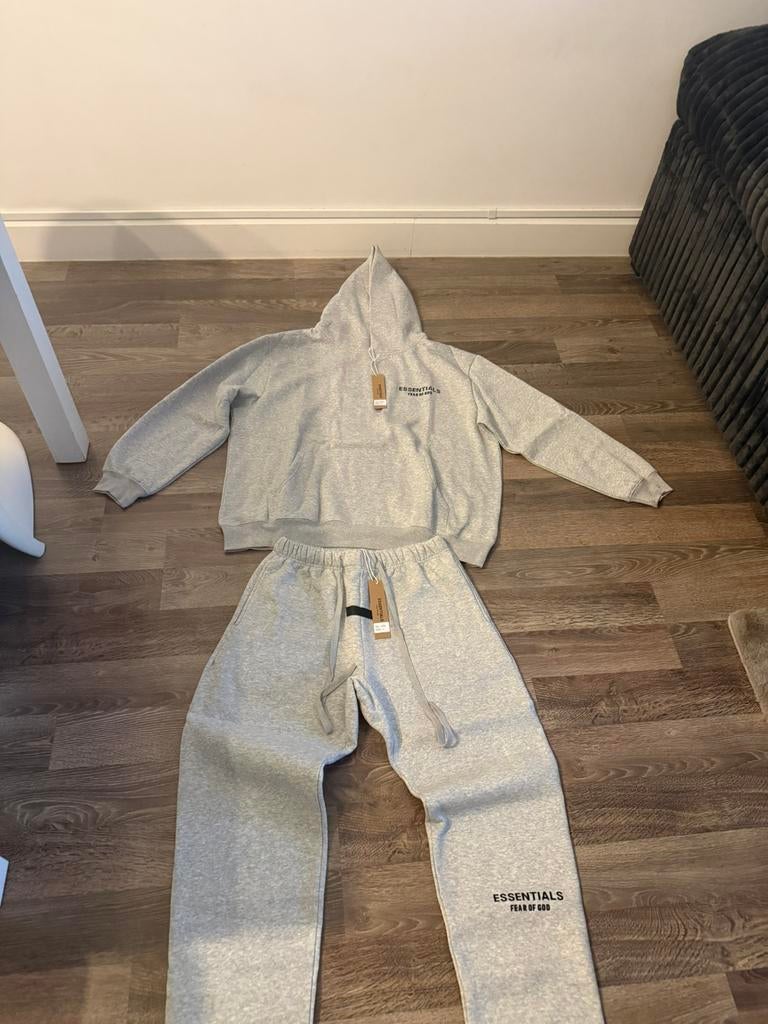 Essentials FEAR OF GOD trenispak licht grijs nieuwe maat XL, Ophalen of Verzenden, Nieuw, Maat 46/48 (XL) of groter, Grijs