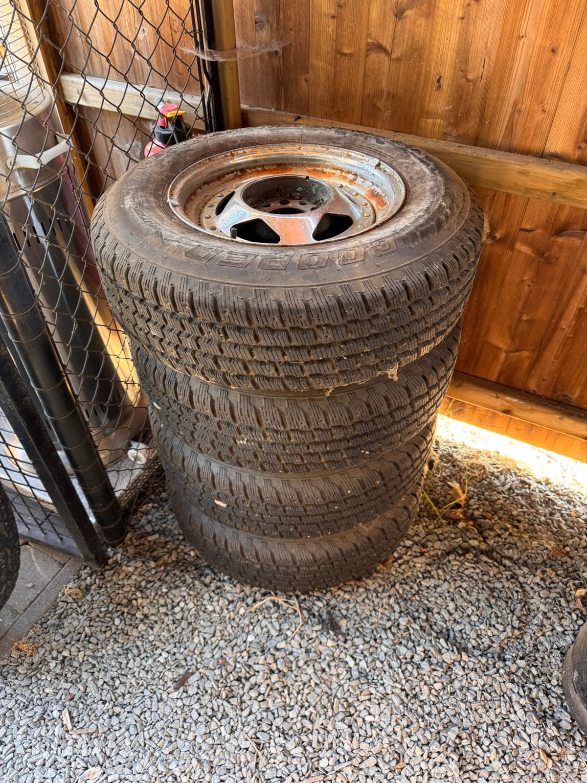 Pneus et jantes Jeep, Enlèvement, Utilisé