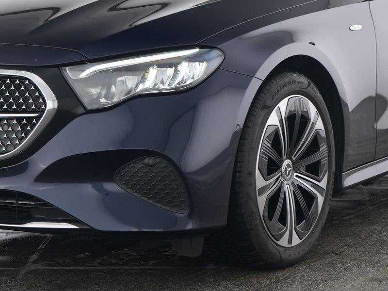 Mercedes-Benz E-klasse 300 DE Break Luxury Line | 360 Came, Auto's, Automaat, 197 pk, Gebruikt, Zwart