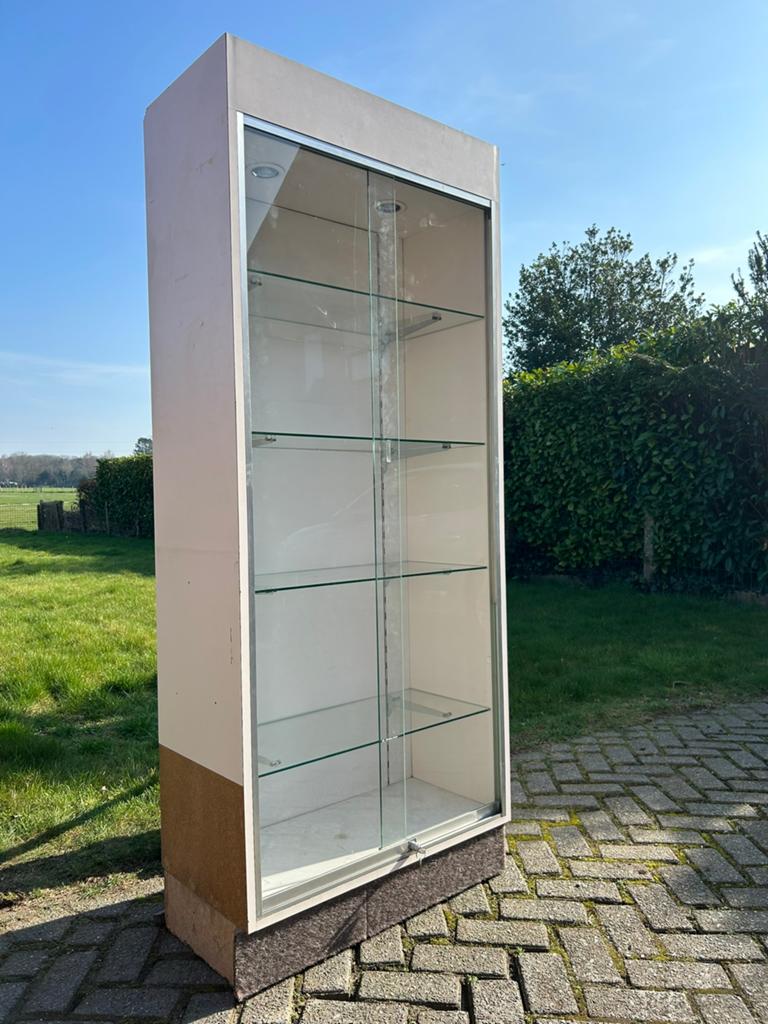 Vitrine de bijoutier, Maison & Meubles, Armoires | Vitrines, Utilisé, 200 cm ou plus, 50 à 100 cm, 25 à 50 cm, Avec porte(s), Avec tablette(s)