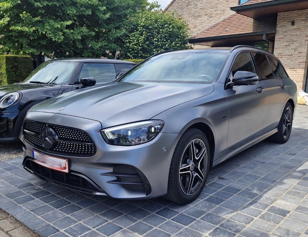 MERCEDES E300 de hybride AMG-line trekhaak..., Auto's, Mercedes-Benz, Bedrijf, E-Klasse, 360° camera, ABS, Achteruitrijcamera