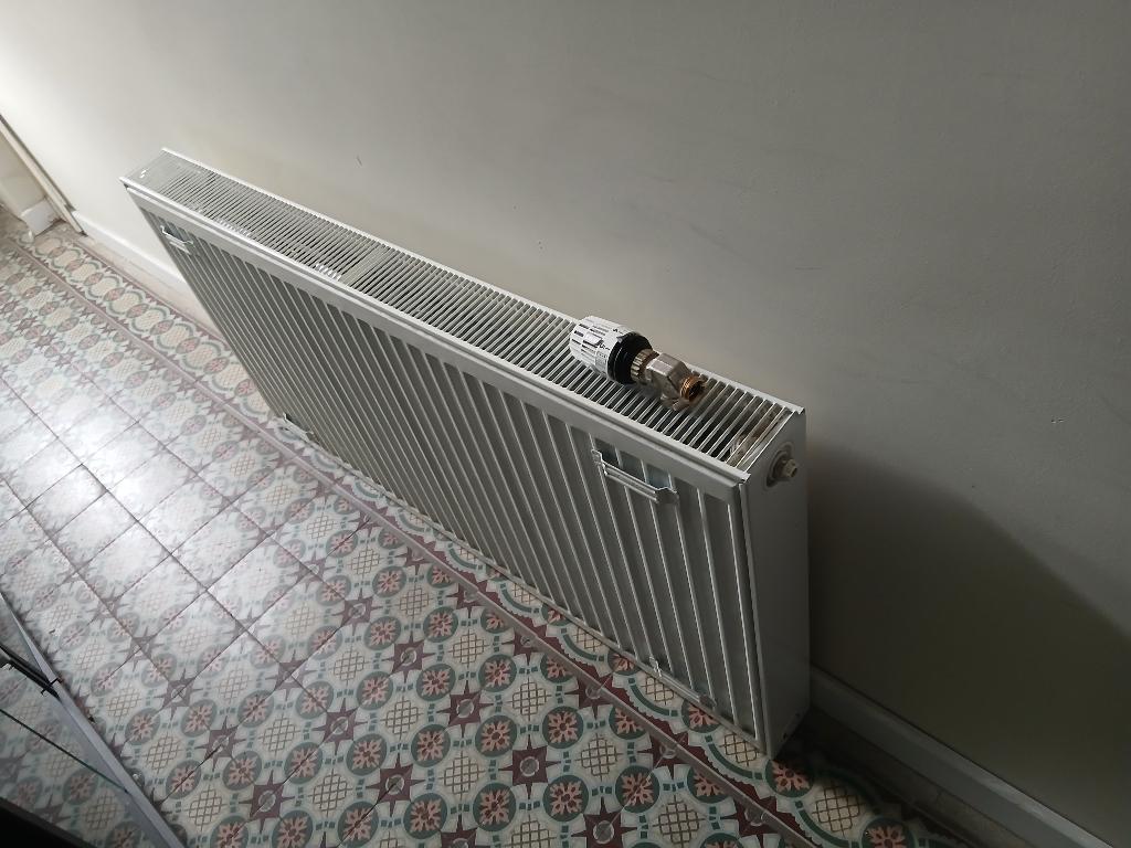 radiateur chaufage central, Comme neuf, Enlèvement, Radiateur, 30 à 80 cm