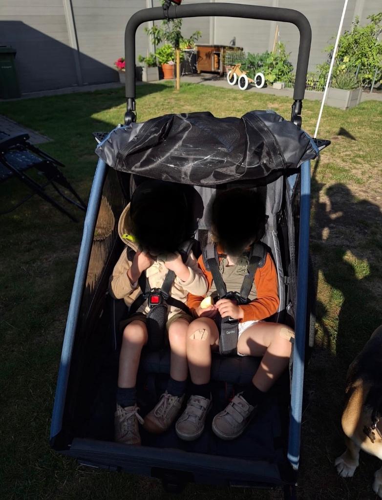 Fietskar Querido kidgo 2, Kinderen en Baby's, Buggy's, Zo goed als nieuw, Overige merken, Regenhoes, Ophalen