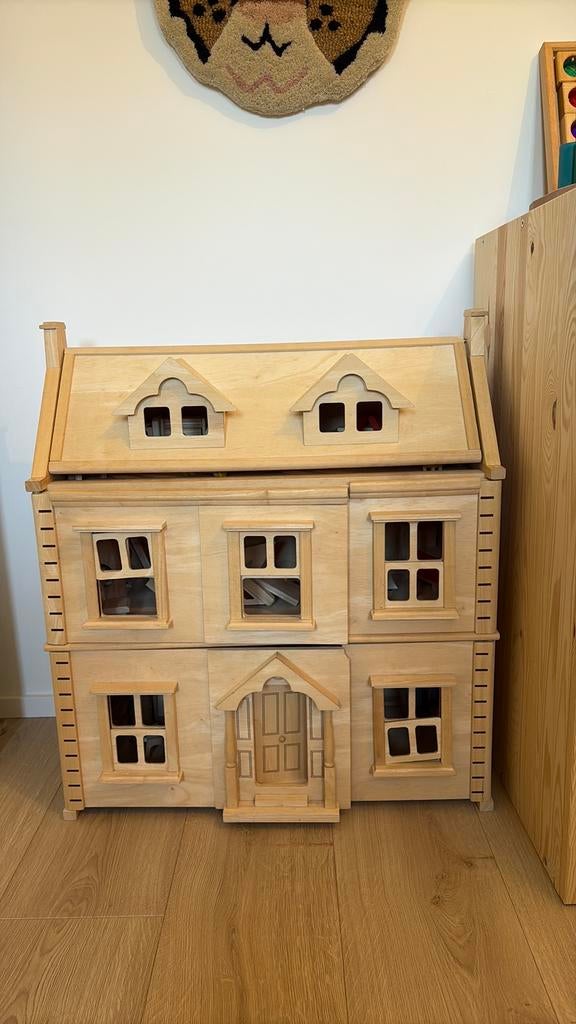 Plan Toys poppenhuis met meubels, Kinderen en Baby's, Ophalen, Gebruikt, Poppenhuis