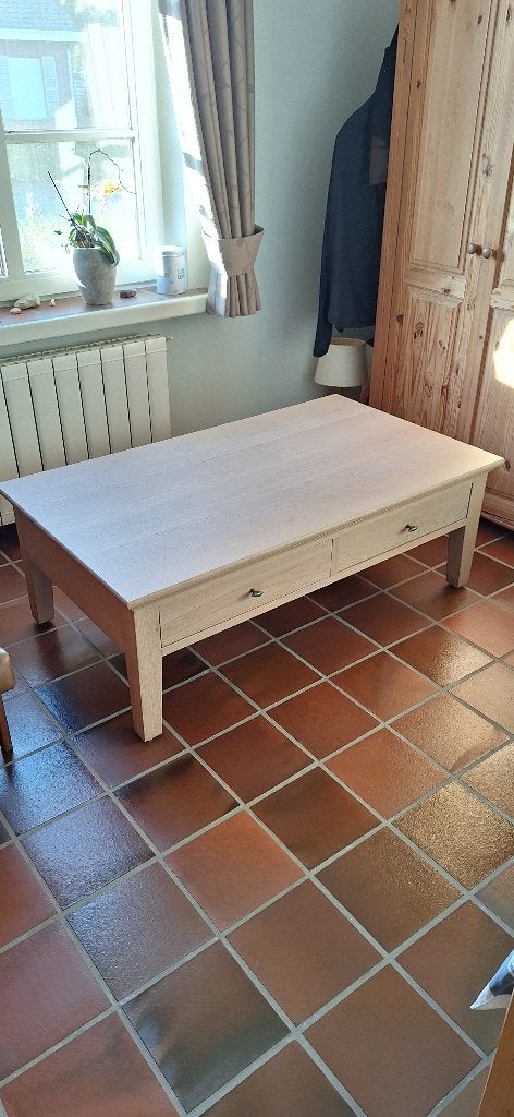 eiken salontafel in nieuw staat, Huis en Inrichting, Tafels | Salontafels, Ophalen, Zo goed als nieuw, Rechthoekig, Eikenhout