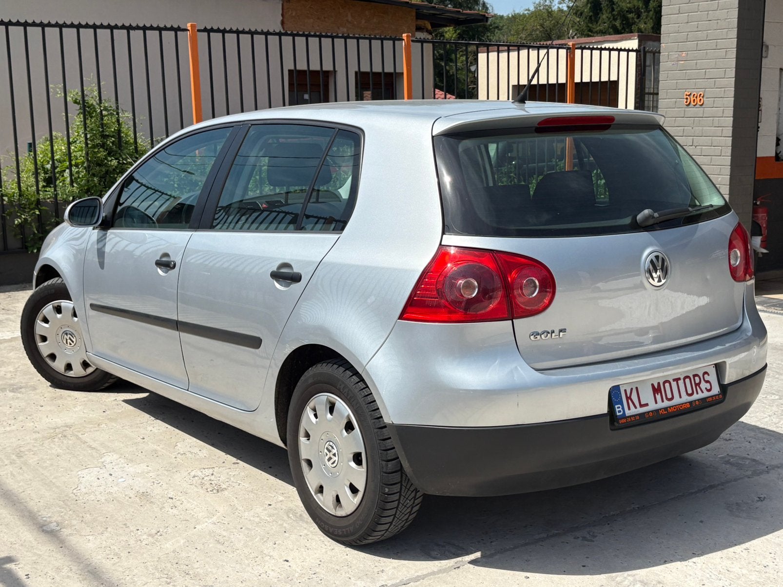 VW GOLF V 1.4i ESSENCE 116 000KM CARPASS 2005 AIRCO CARPLAY, Auto's, Voorwielaandrijving, Stof, Zwart, Bedrijf