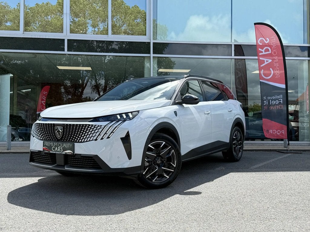 Peugeot 5008 MHEV GT 7ZIT / KEYLESS / ZETELVERWARMING / CAME, Gebruikt, 1199 cc, 136 pk, Leder en Stof