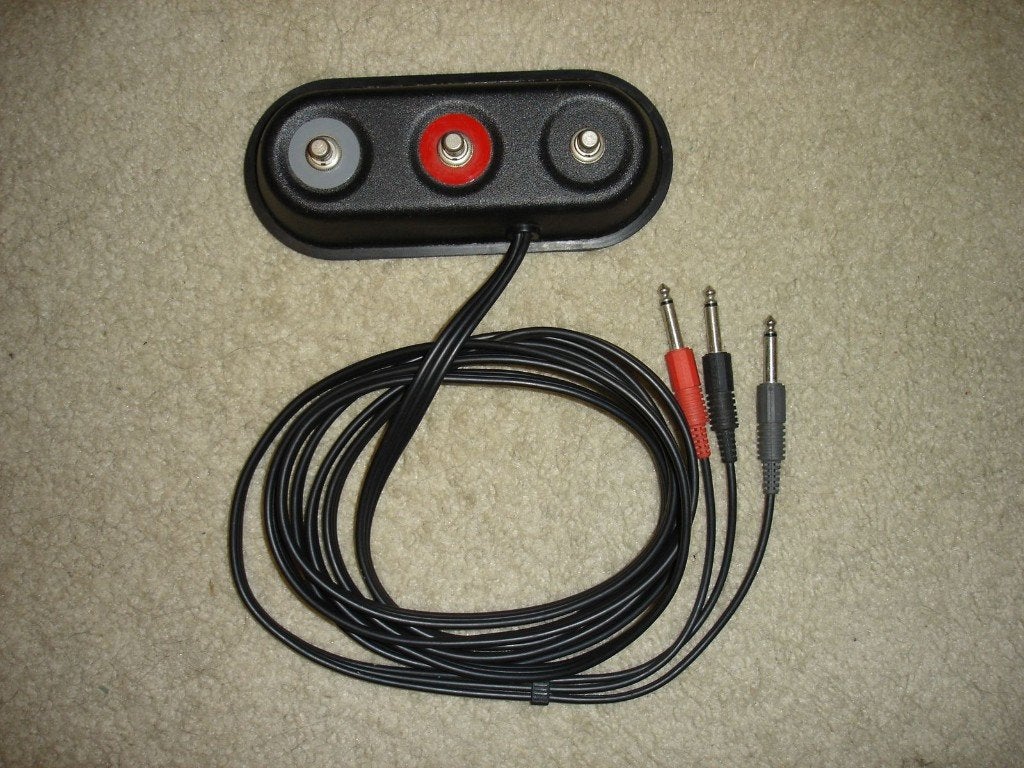 Gezocht roland FS-3 footswitch, Ophalen of Verzenden, Gebruikt, Chorus
