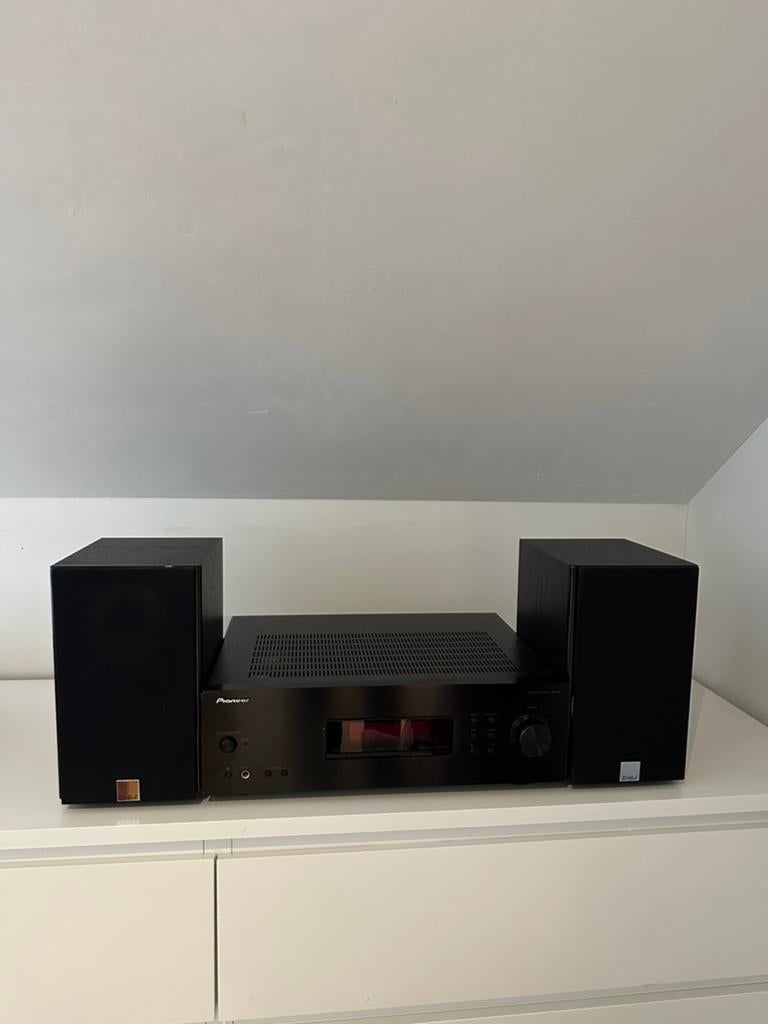 DALI Zensor 1 speakers + Pioneer SX-20-K versterker, Enlèvement, Comme neuf