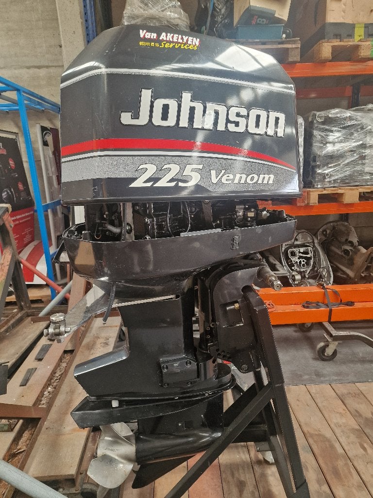 Johnson 225 Venom met nieuwe gearbox, Ophalen, Gebruikt, 30 pk of meer, Elektrische start