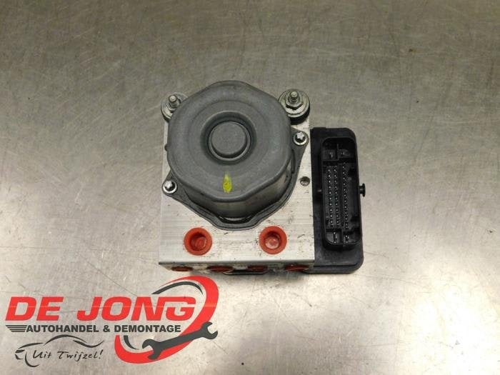 ABS Pomp van een Opel Adam, Gebruikt, -, -, Opel
