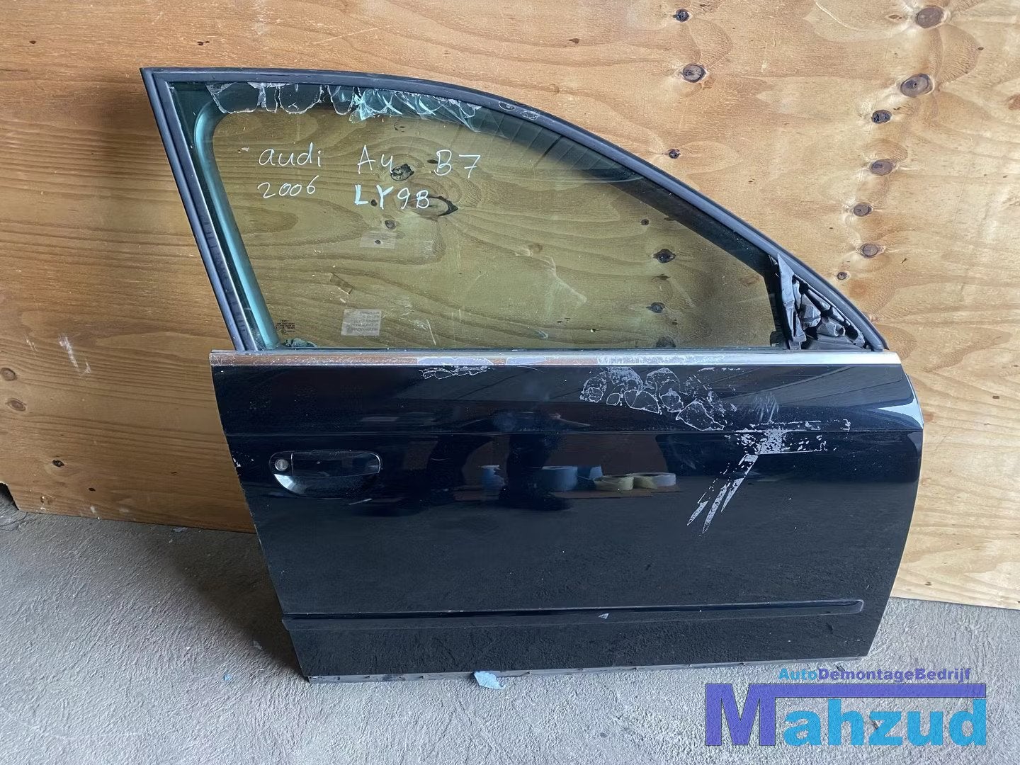 AUDI A4 B7 avant Zwart LC9Z Rechts rechter voor deur portier, Auto-onderdelen, Gebruikt, Deur, AUDI AG, Auto-Union-Strasse 1
85045  Ingolstadt, DE