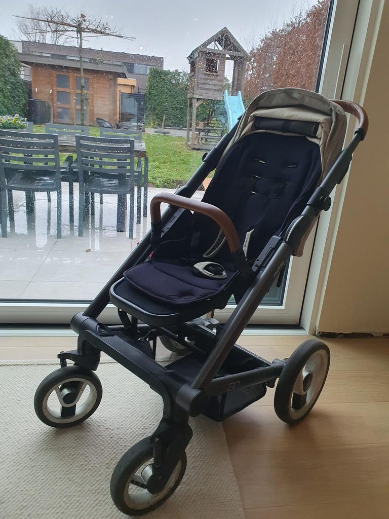Mutsy igo buggy met draagmand en accessoires, Kinderen en Baby's, Buggy's, Ophalen, Gebruikt, Overige merken, Zonnekap