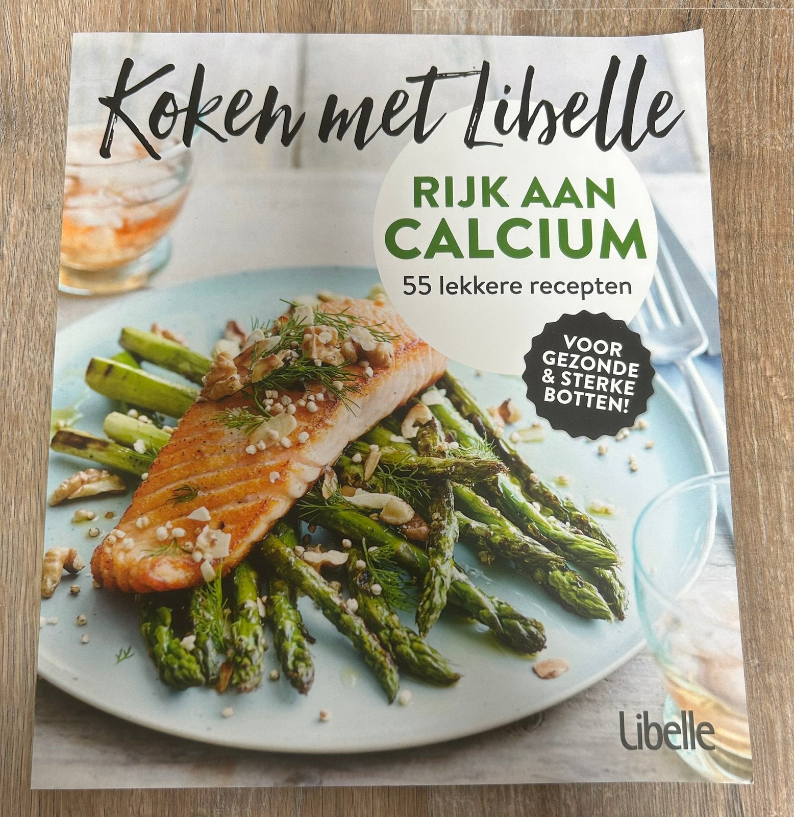 Kookboek 'Rijk aan calcium', Ophalen of Verzenden