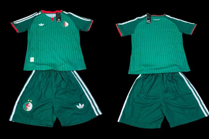 Maillot + short Algerie - Taille 9-10 ans, Envoi, Neuf, Garçon ou Fille, Ensemble