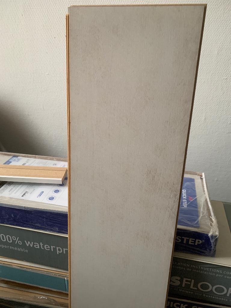 Quick Step 18 m2 parket, Teck blanchi, Wit, Nieuw, 10 tot 25 m²