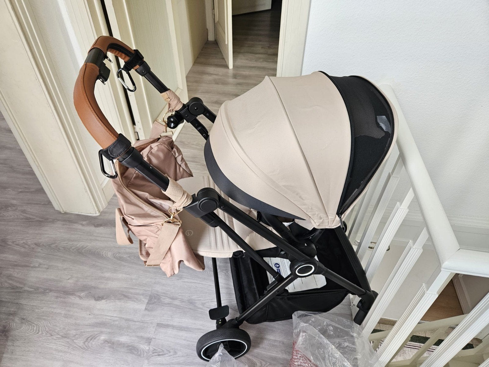 Kinderwagen, zo goed als nieuw en weinig gebruikt., Kinderen en Baby's, Buggy's, Ophalen of Verzenden