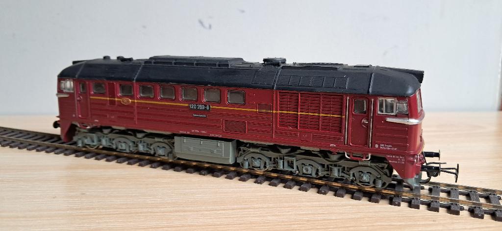 Locomotive BR120 (merk vermoedelijk Piko), Analogique, Enlèvement ou Envoi, Piko, Locomotive