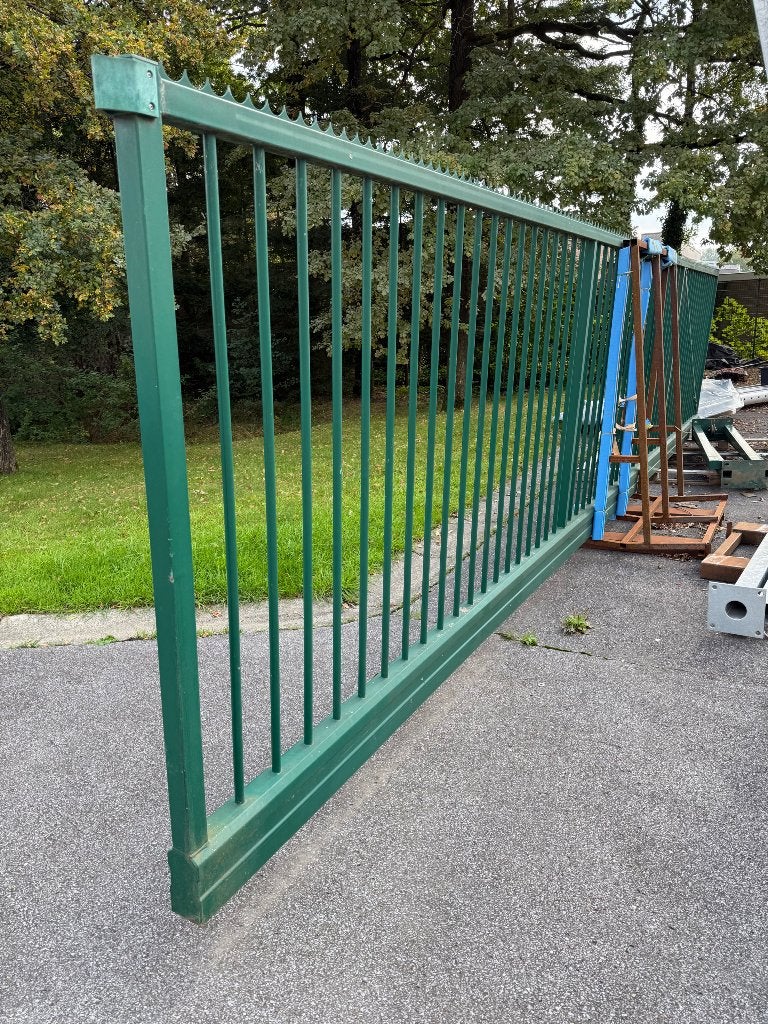 Portail coulissant 600x200cm occasion, 200 cm ou plus, Acier, Enlèvement, Utilisé