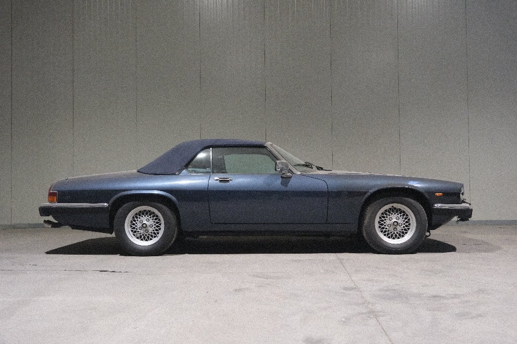 Jaguar XJS V12 Cabrio, Autos, Oldtimers & Ancêtres, Cuir, Achat, 217 kW, Bleu