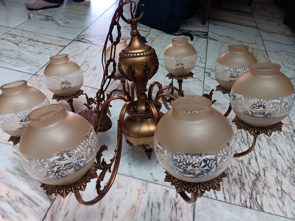 Oude bronzen kroonluchter, Ophalen, Zo goed als nieuw, Glas