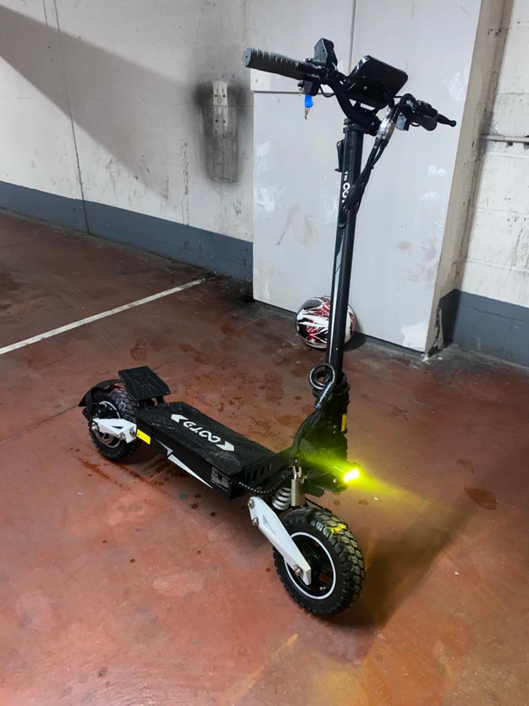 OOTD T10 a échange, Fietsen en Brommers, Steps, Nieuw, Elektrische step (E-scooter), Ophalen