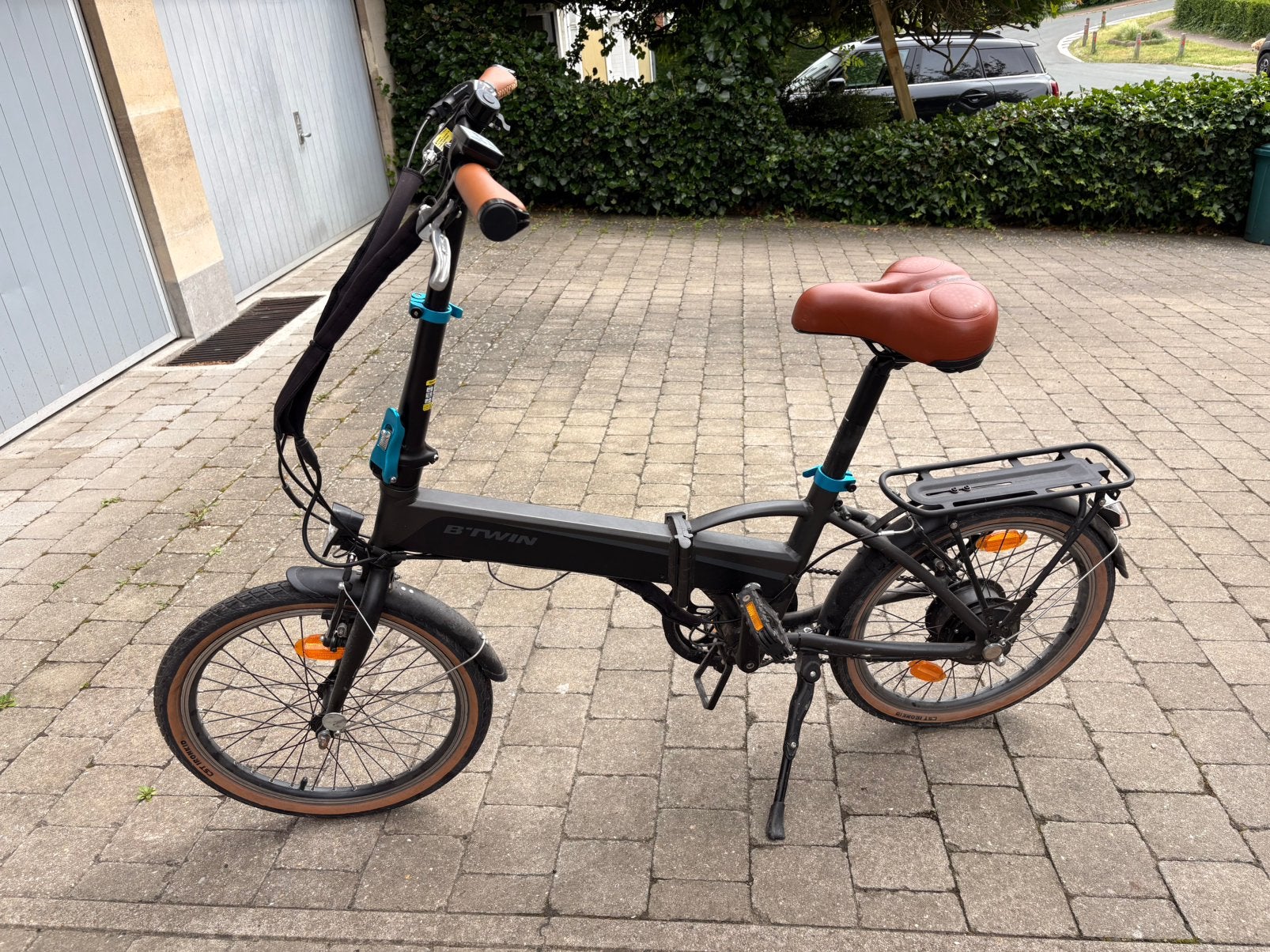 Btwin E Tilt 500 cognac - Vélo électrique pliable, Vélos & Vélomoteurs, Vélos | Vélos pliables, Autres marques, Vitesses, Frein sur jante