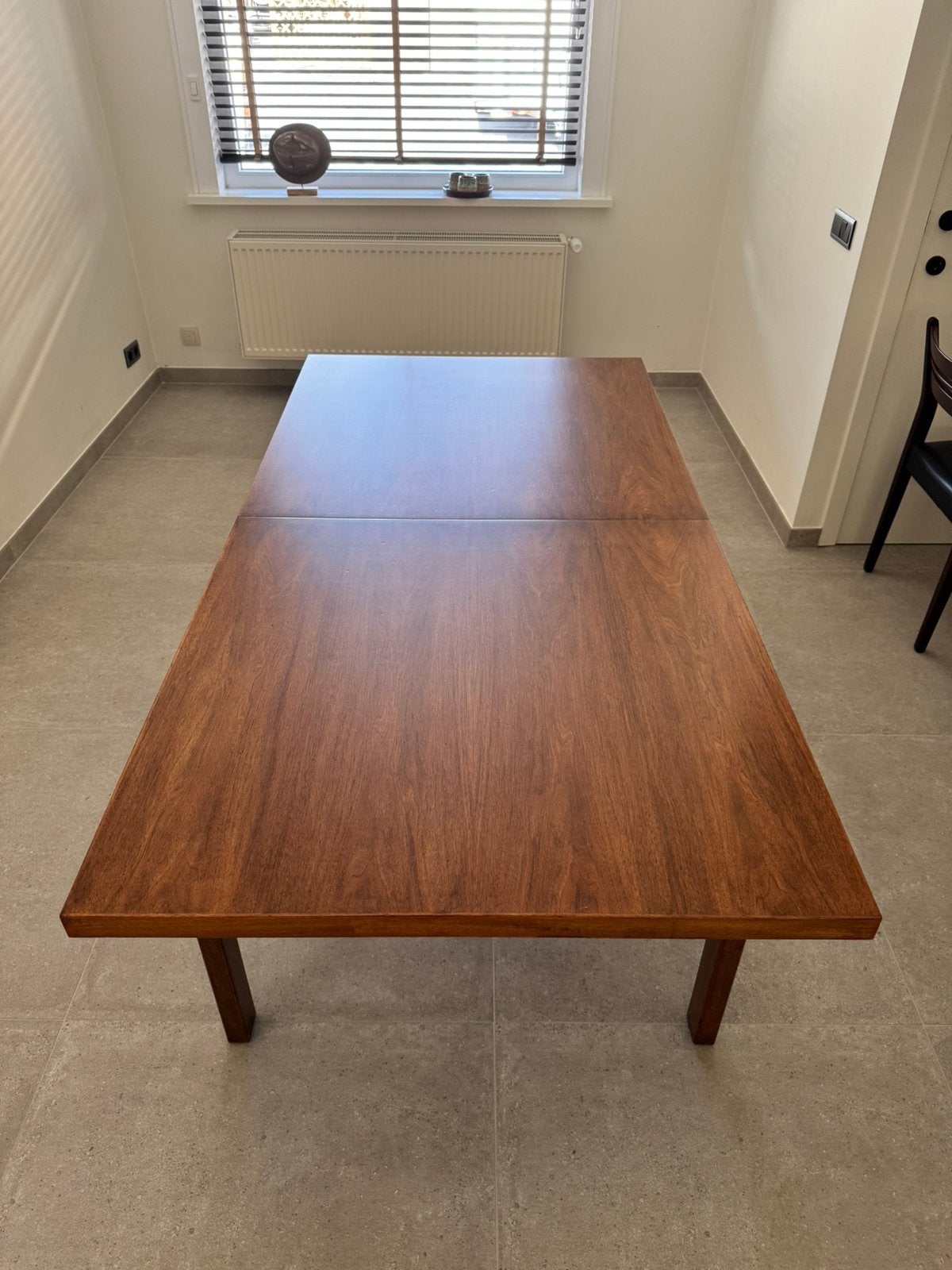 Vintage tafel en stoelen mid century Van Den Berghe Pauvers, Antiek en Kunst, Antiek | Meubels | Tafels, Ophalen