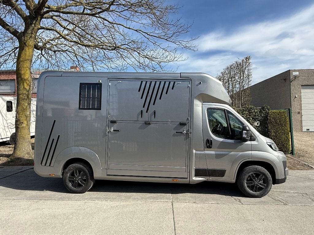opel nieuw voor 2 paarden, full option. Verpas, Ophalen, Nieuw, Polyester, 2-paards trailer