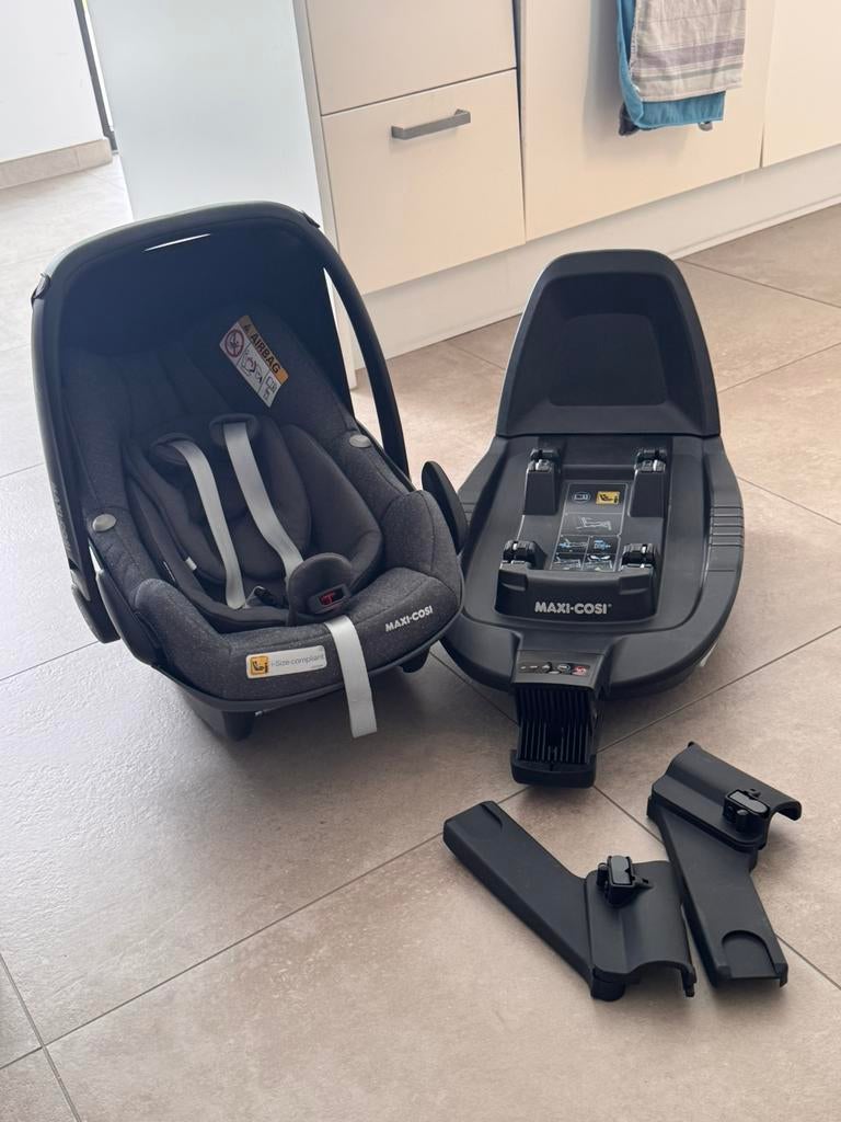 Maxi-Cosi Pebble Set Incl. 2x Isofix Base + Buggy Adapters, Ophalen, Zo goed als nieuw, Maxi-Cosi, Zonnekap