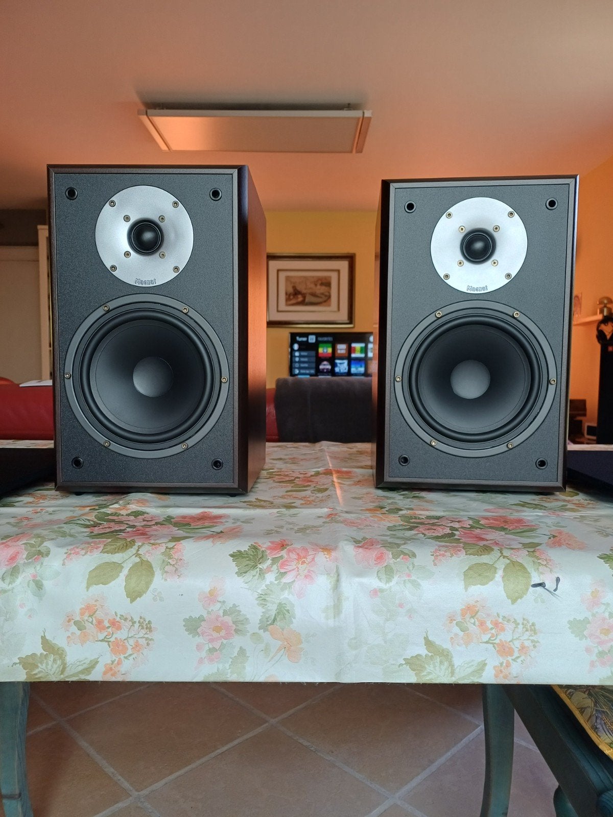 MAGNAT MONITOR SUPREME 202 MOKKA LUIDSPREKERS., Audio, Tv en Foto, Luidsprekerboxen, Magnat, Zo goed als nieuw, Basreflex, Boekenplank luidspreker